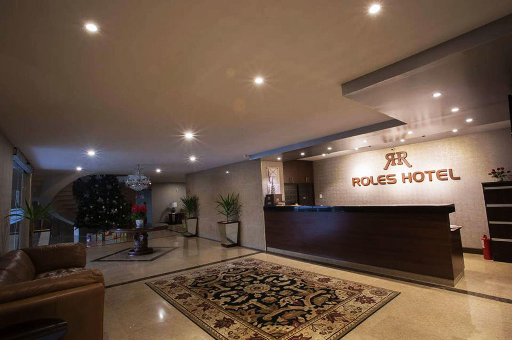 Roles Hotel スクレ エクステリア 写真