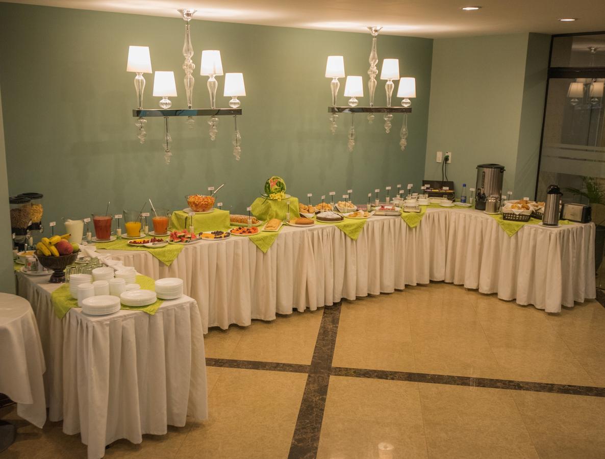 Roles Hotel スクレ エクステリア 写真